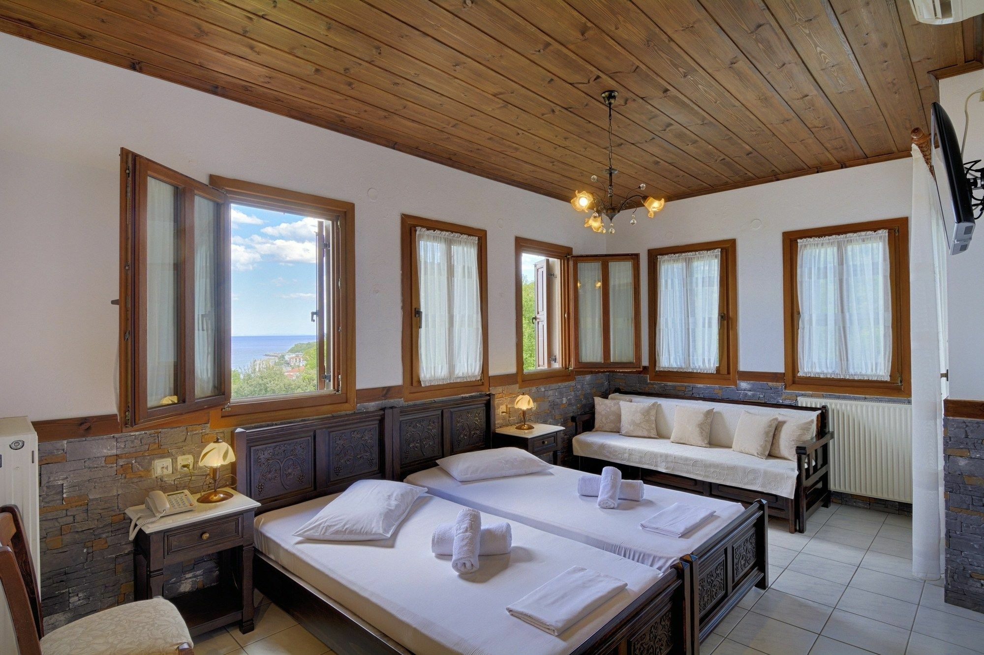 Hotel Agnadi - Horefto Kültér fotó